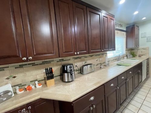 9011 Hermosa Dr, Temple City CA  91780-1836 exterior