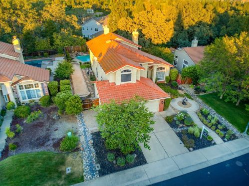 111 Burrill Dr, Folsom CA  95630-2270 exterior