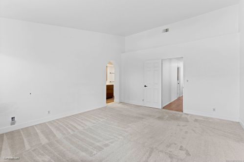 2021 Sonora Ct, Vista CA  92081-8946 exterior