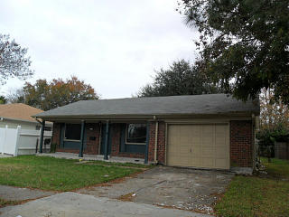 313 Wall Blvd, Gretna, LA 70056-7328