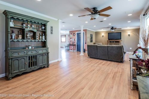 1229 Sylvania Pl, Lacey NJ  08731-4440 exterior