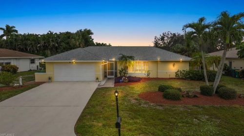 396 Bay Meadows Dr, Naples, FL 34113-8303