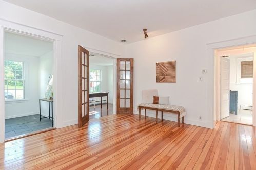 28 Archer St, Wrentham MA  02093-1217 exterior