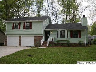 1012 Antietam Rd, Huntsville, AL 35803-2310