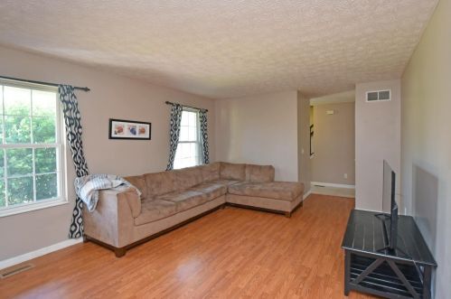 1413 Breckenridge Dr, Amelia OH  45102-1171 exterior