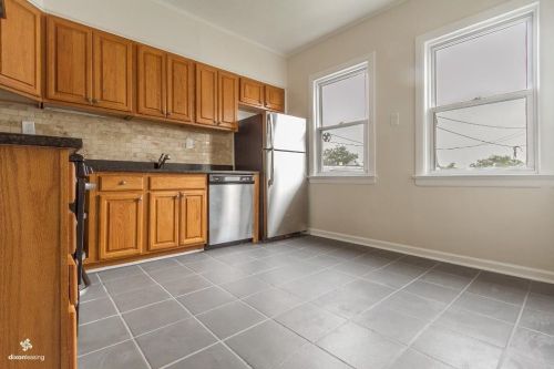 328 Avenue A, Bayonne NJ  07002-1320 exterior