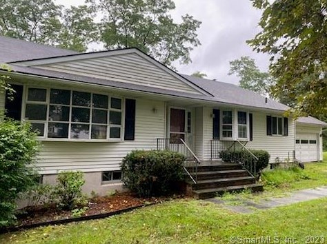84 Laurel Hill Rd, Brookfield Center, CT 06804-1730