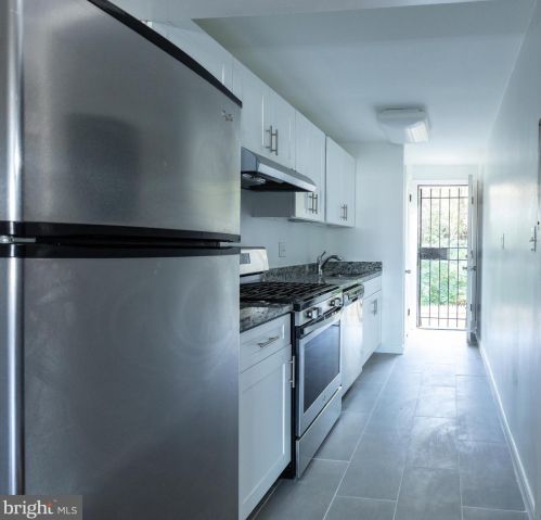 2316 Pitts Pl, Washington DC 20020-4923 exterior