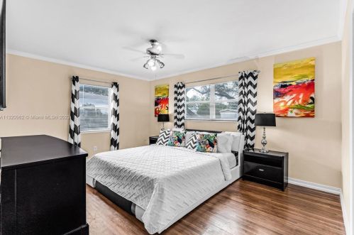 805 26th Ave, Hollywood FL  33020-5704 exterior