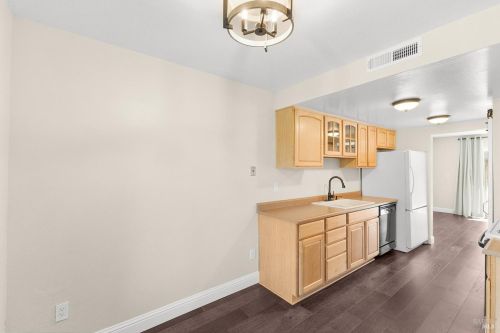 3036 Yulupa Ave, Santa Rosa CA  95405-8648 exterior