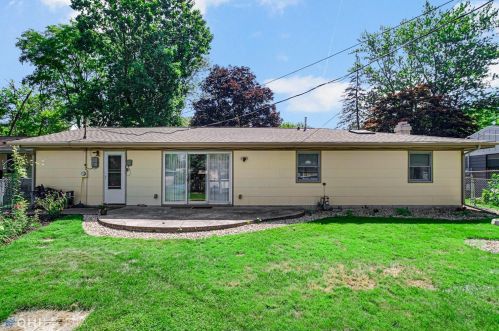 1207 Ohio St, Valpo IN  46383-3705 exterior