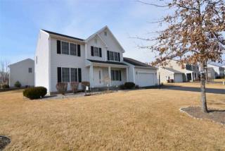 55 Silver Creek Dr, Beckers Corners, NY 12158-1263