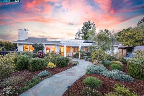 10 Beaconsfield Ct, Orinda, CA 94563-4204