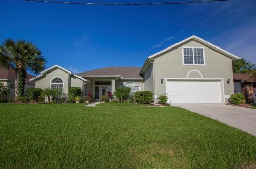 17 Christopher Ct, Palm Coast, FL 32137-8365