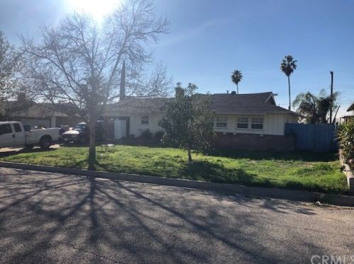 5688 Elm Ave, San Bernardino, CA 92404-2916