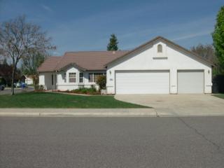 1896 Orange Ave, Porterville, CA 93257-6722