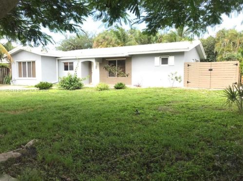 254 6th Ave, Boca Raton, FL 33486-4621