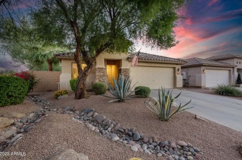 321 Dexter Way, San Tan Valley, AZ 85143-5471