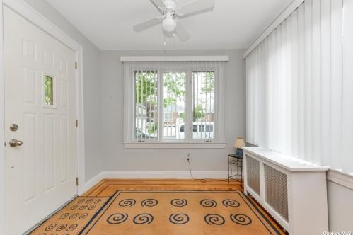 86-15 262nd St, Floral Park NY  11004-1344 exterior