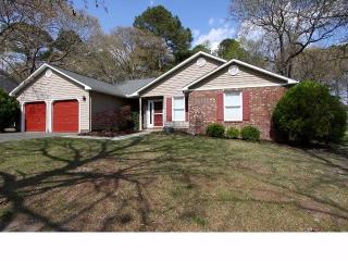 238 Baytree Dr, Jacksonville, NC 28546-9770