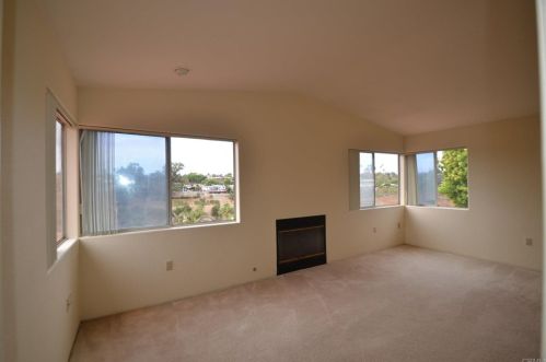 2914 Mobley St, San Diego CA 92123-3037 exterior