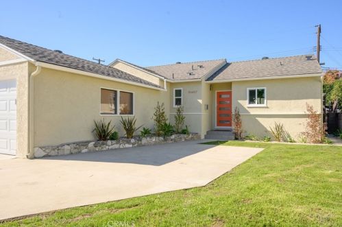 15407 Elmcroft Ave, Norwalk CA  90650-6242 exterior