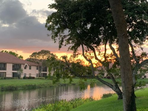 5218 Europa Dr, Boynton Beach, FL 33437-2152