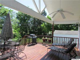 2615 Bonita Cir, Huntsville, AL 35801-3950