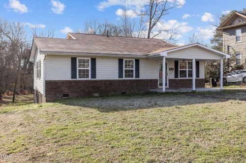 307 Cherry St, Oxford, NC 27565-2802
