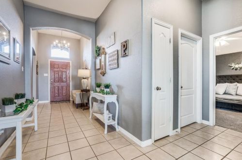 109 Toma Hawk Dr, Greenville TX 75402-2802 exterior