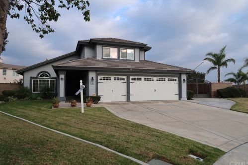 3865 Goldenrod Ave, Rialto, CA 92377-2712