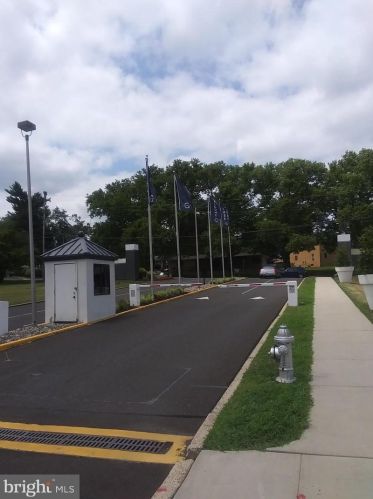 1001 Easton Rd, Willow Grove, PA 19090-2028