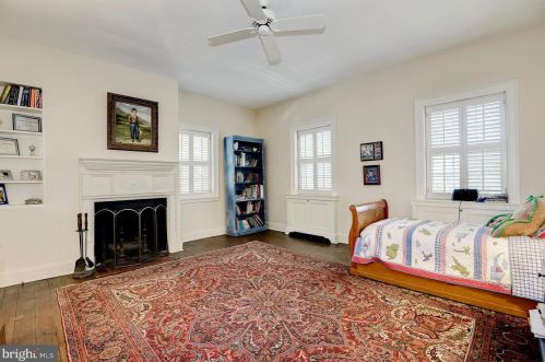 9414 Georgetown Pike, Great Falls VA  22066-2735 exterior