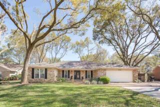 6240 Windwood Dr, Pensacola, FL 32504-6624