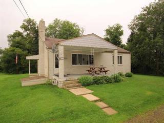 2530 Butler Logan Rd, Tarentum PA  15084-3704 exterior