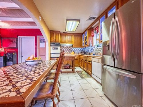 9521 Barkerville Ave, Whittier CA  90605-2915 exterior