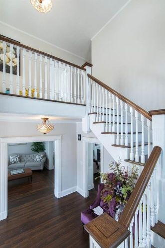 42 Merriman St, Bristol CT  06010-5042 exterior