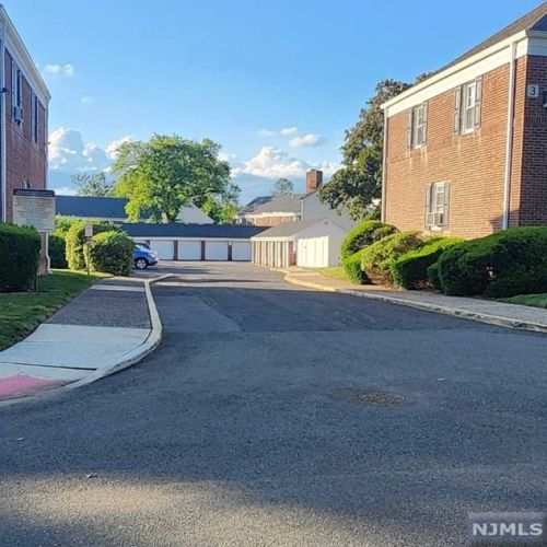 51 Elmwood Ter, Elmwood Park NJ 07407-1728 exterior