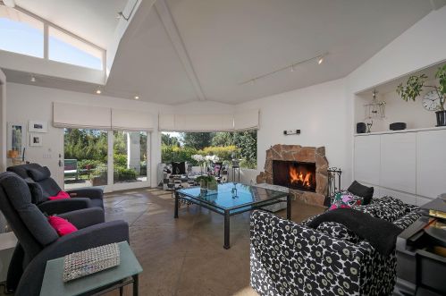 957 Via Los Padres, Santa Barbara CA  93111-1325 exterior