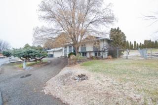 7604 12th Ave, Kennewick WA  99338-1201 exterior