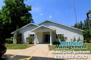 1103 Whitewater Ave, Fort Atkinson WI  53538-2669 exterior