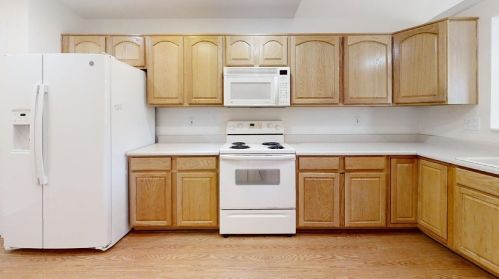 153 Wellington Dr, Florence KY  41042-7719 exterior