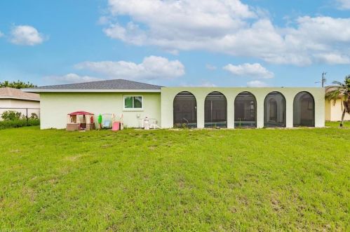 3749 6th Ave, Cape Coral FL  33904-5204 exterior