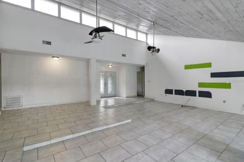 1414 Grandview Blvd, Kissimmee, FL 34744-6689