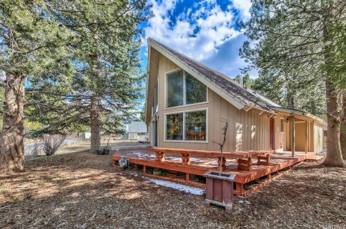 1389 Bozeman Dr, South Lake Tahoe, CA 96150-8040