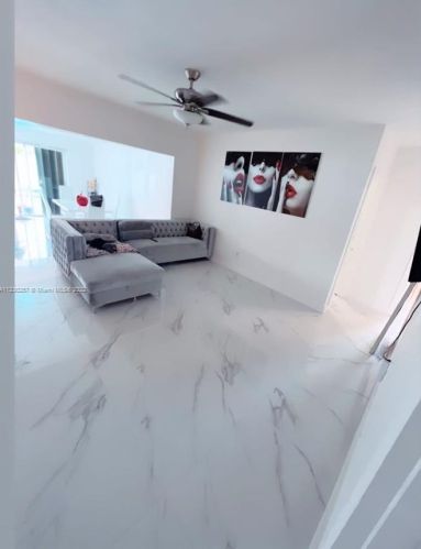 6265 111th Ter, Hialeah FL  33012-2354 exterior