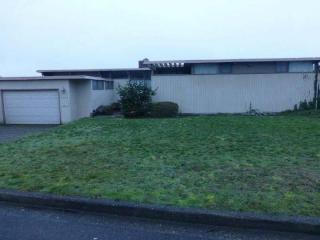 1802 Fernside Dr, Tacoma, WA 98465-1311