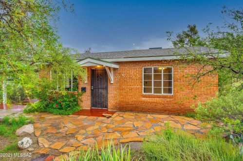2549 Hampton St, Tucson, AZ 85716-2719