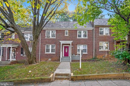 217 Adams St, Washington, DC 20002-1148