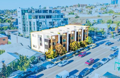 2104 Columbia St, San Diego CA 92101-1713 exterior